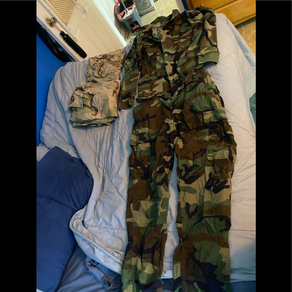 Authentic Army Issue Camo Set